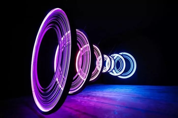 華為手機影像藝術(shù)展活動道具 華為手機影像藝術(shù)展活動道具